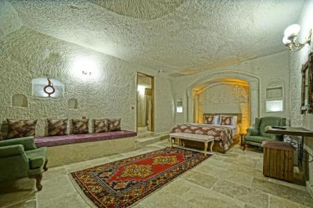 Risus Cave Suites - 54