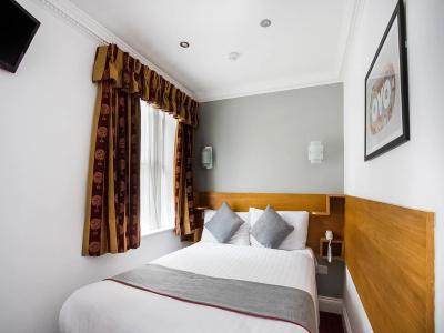 Oyo London Guest House - 2