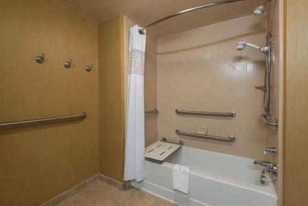 Hampton Inn - Suites-North-I-95 - 47