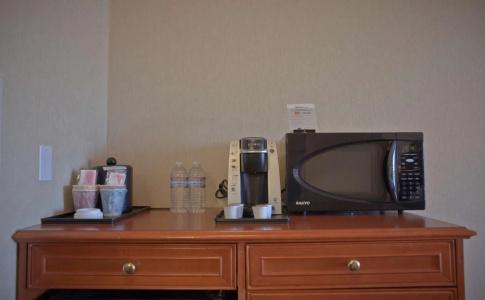 Hilton Garden Inn/Journal Center - 37