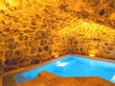 Atilla's Cave - 500