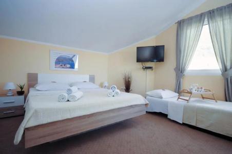 Budva Inn Guest House - 38