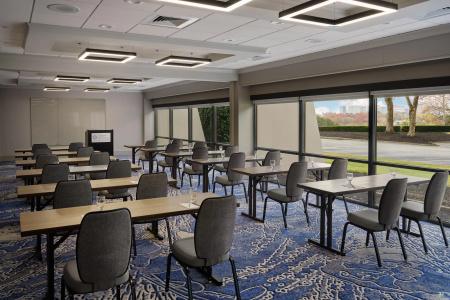 Hyatt Regency Suites Atlanta Northwest - 7