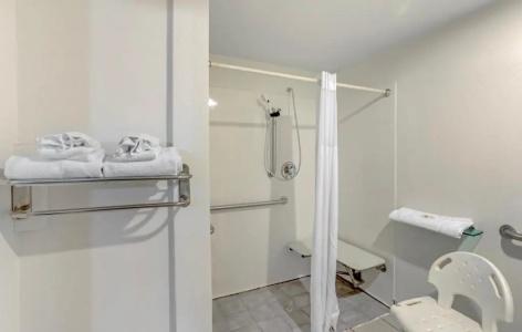 Quality Inn Riverview Enola-Harrisburg - 60