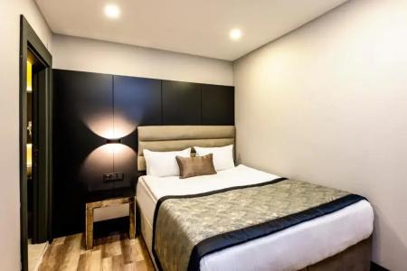 A Palace Suites - 171