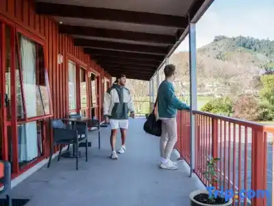 Nelson City Top 10 Holiday Park - 66