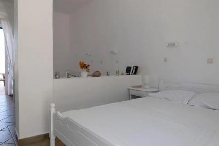 Armadoros / Ios Backpackers - 148