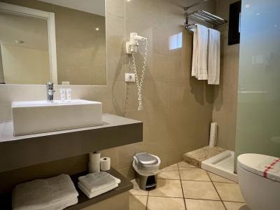 Pearly Grey Ocean Club & Suites - 58