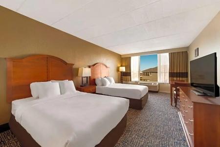 Comfort Inn South Oceanfront - 64