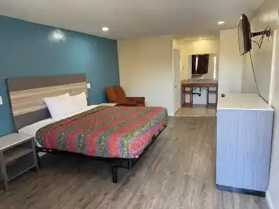 Anaheim National Inn - 1