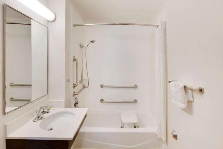 WoodSpring Suites - 38