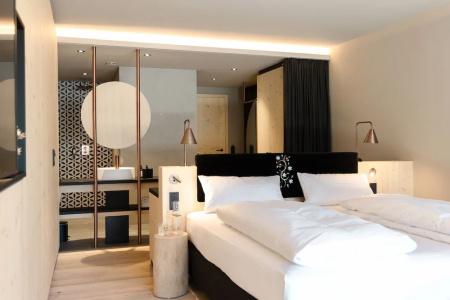 Amrai Suites - 85