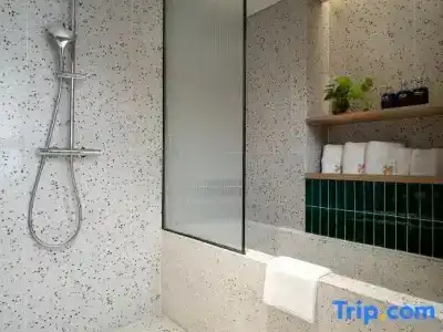 a&Em 280 Le Thanh Ton & Spa - 61