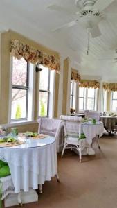Albemarle Inn - - 17