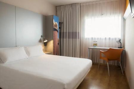 b&b Figueres - 70