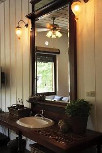 The Bhuthorn Bed & Breakfast - 26