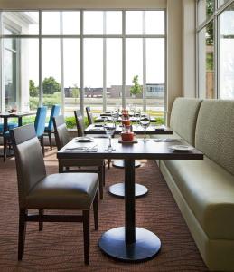 Hilton Garden Inn Montreal Airport - 33