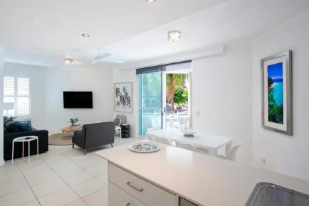 Emerald Noosa - 240
