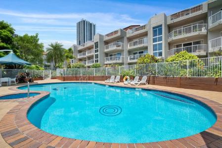 Markham Court - 32