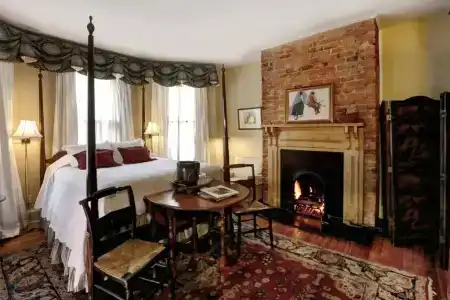 200 South Street Inn - 84