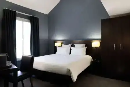 Best Western Bretagne Montparnasse - 38