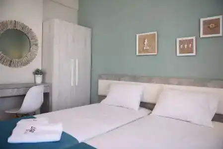 Dionisos Elia - 1