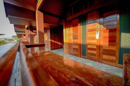 Mrk Resort & Massage - 11