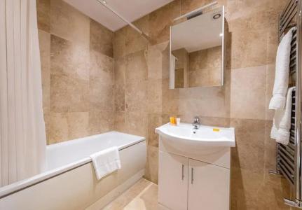 Queensgate Court - 256