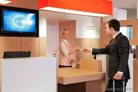 ibis Augsburg Hauptbahnhof - 12