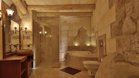 Golden Cave Suites - 80