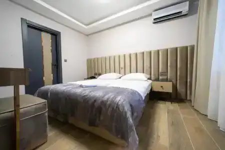 Mad Innspa - 1