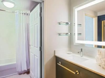 Residence Inn by Marriott Airport - 65