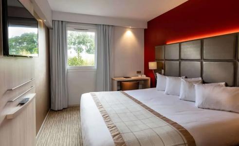 Best Western Plus Le Lavarin - 86