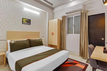 Vaccinated Staff- Collection O 40206 Govind Marg - 19