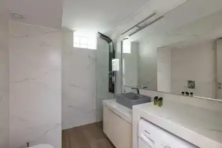 Aurora Suites - 20