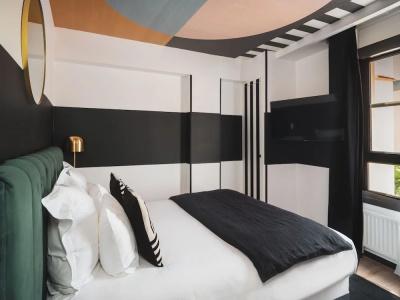 Maisons du Monde Hôtel & Suites - La Rochelle Vieux Port - 52