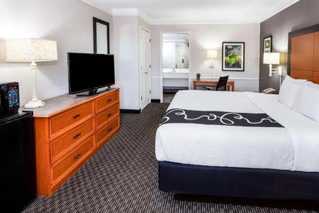 La Quinta Inn by Wyndham I-35 - 52