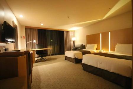Ramada by Wyndham Songdo - 45