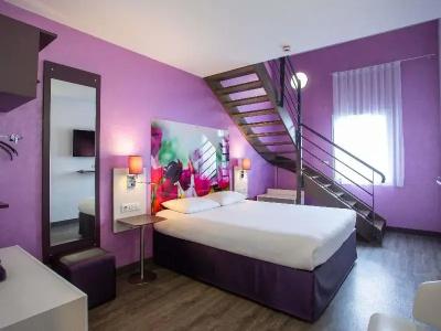ibis Styles Bourges - 76