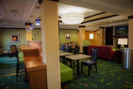 Fairfield Inn & Suites by Marriott - 13