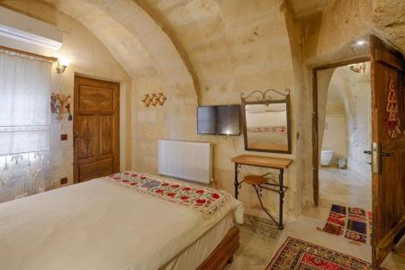 Tulip Cave Suites - 54