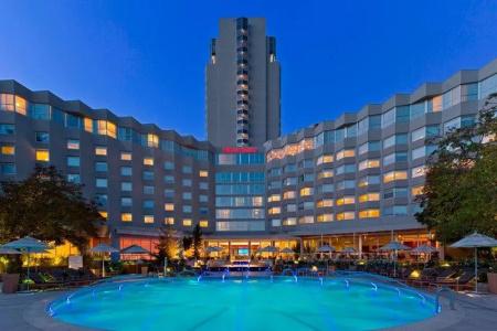 Sheraton & Convention Center - 65