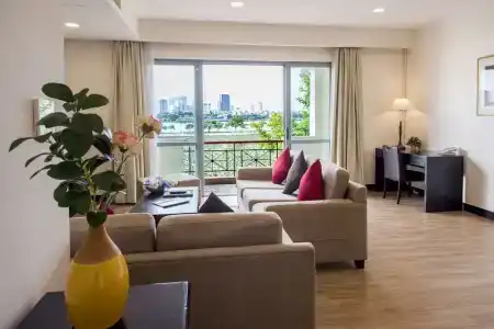 Diamond Westlake Suites - 121