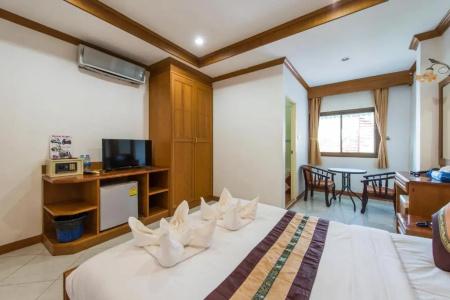 Magnific Guesthouse Patong - 62