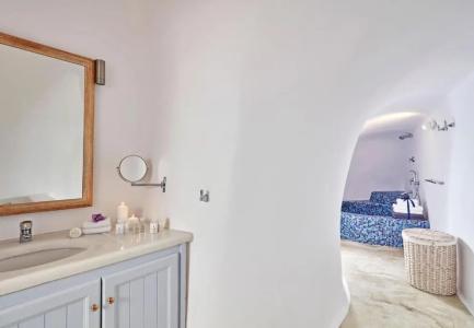Astra Suites - 250