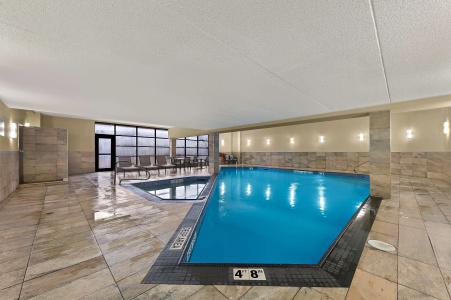 Best Western Plus North York & Suites - 12