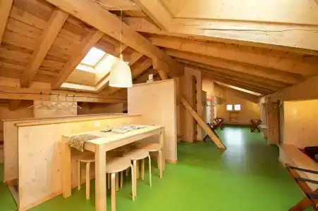 Bahnhof - 25