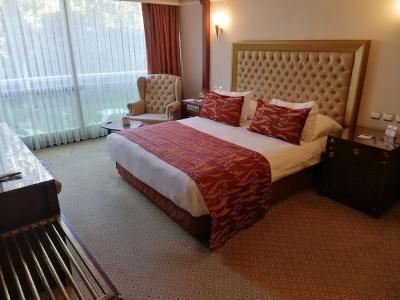 Karaca - 42