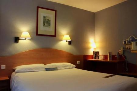 Kyriad Bourges Sud - 24