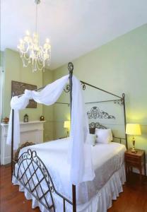 The Mansion on Royal - 33